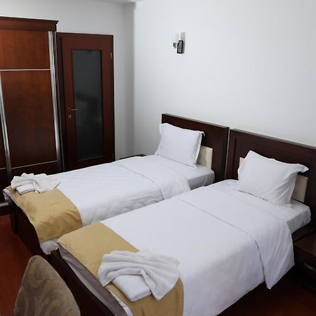 Bruti Hotel Prizren Exteriör bild
