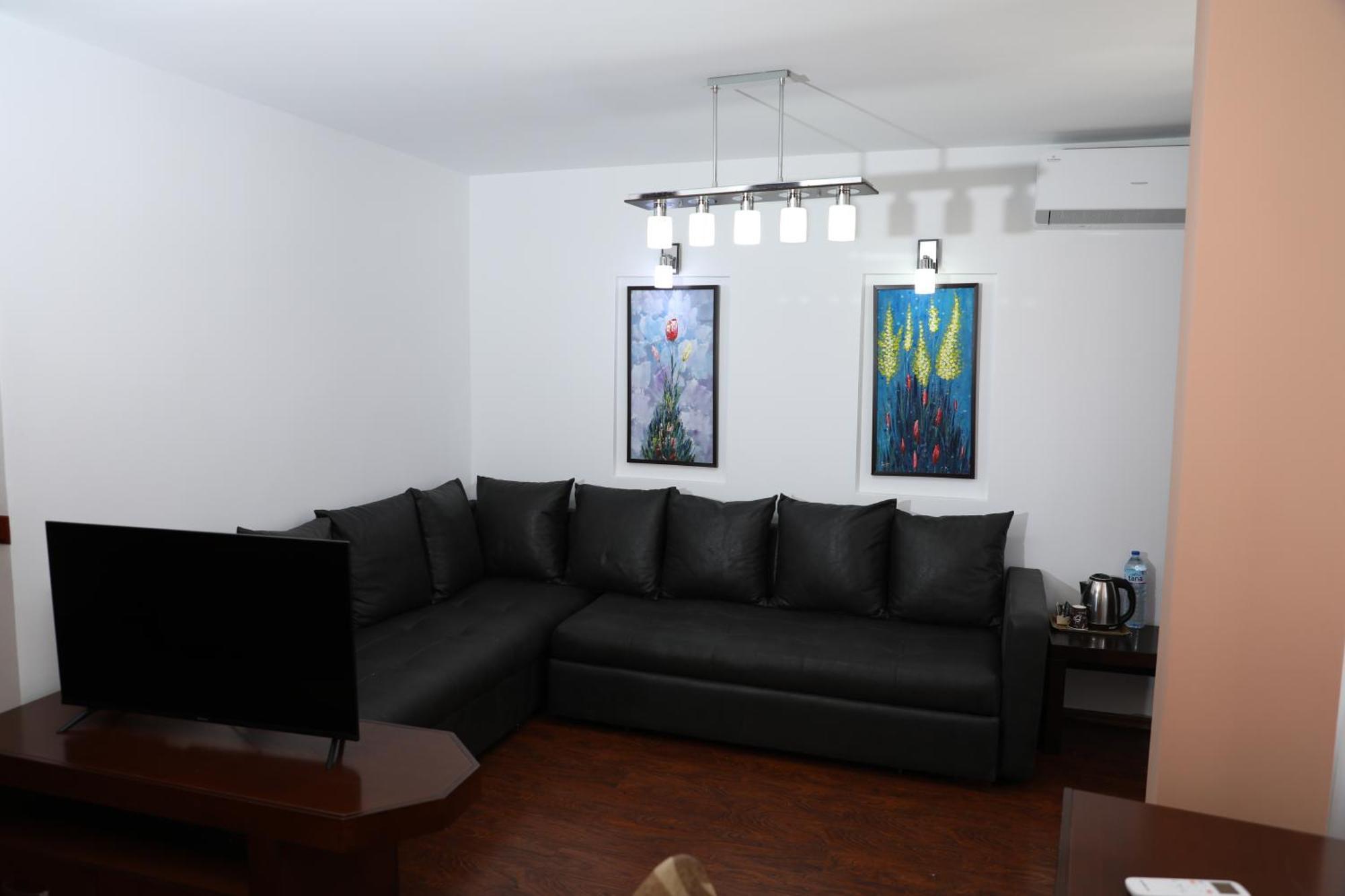 Bruti Hotel Prizren Exteriör bild