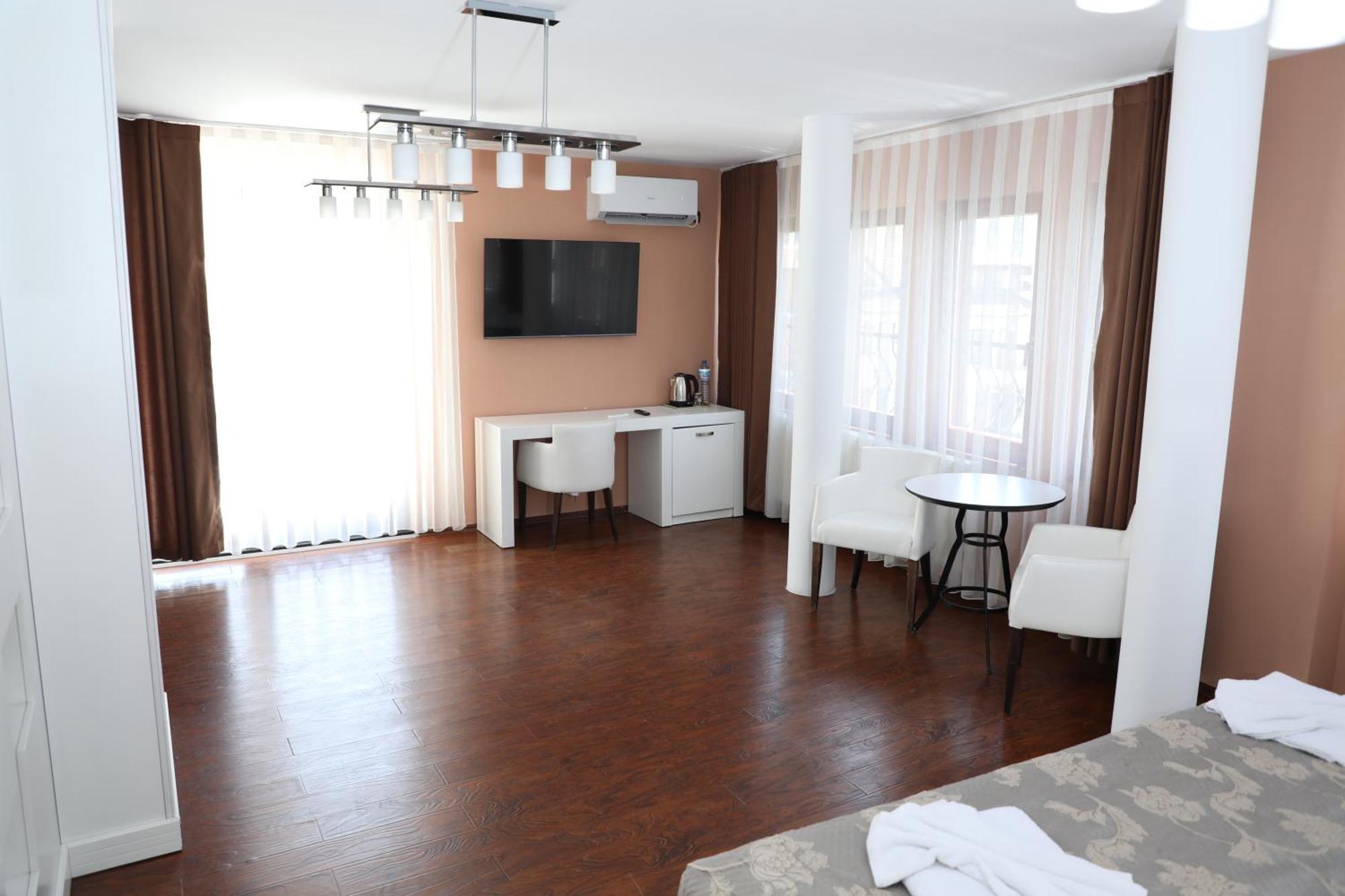 Bruti Hotel Prizren Exteriör bild