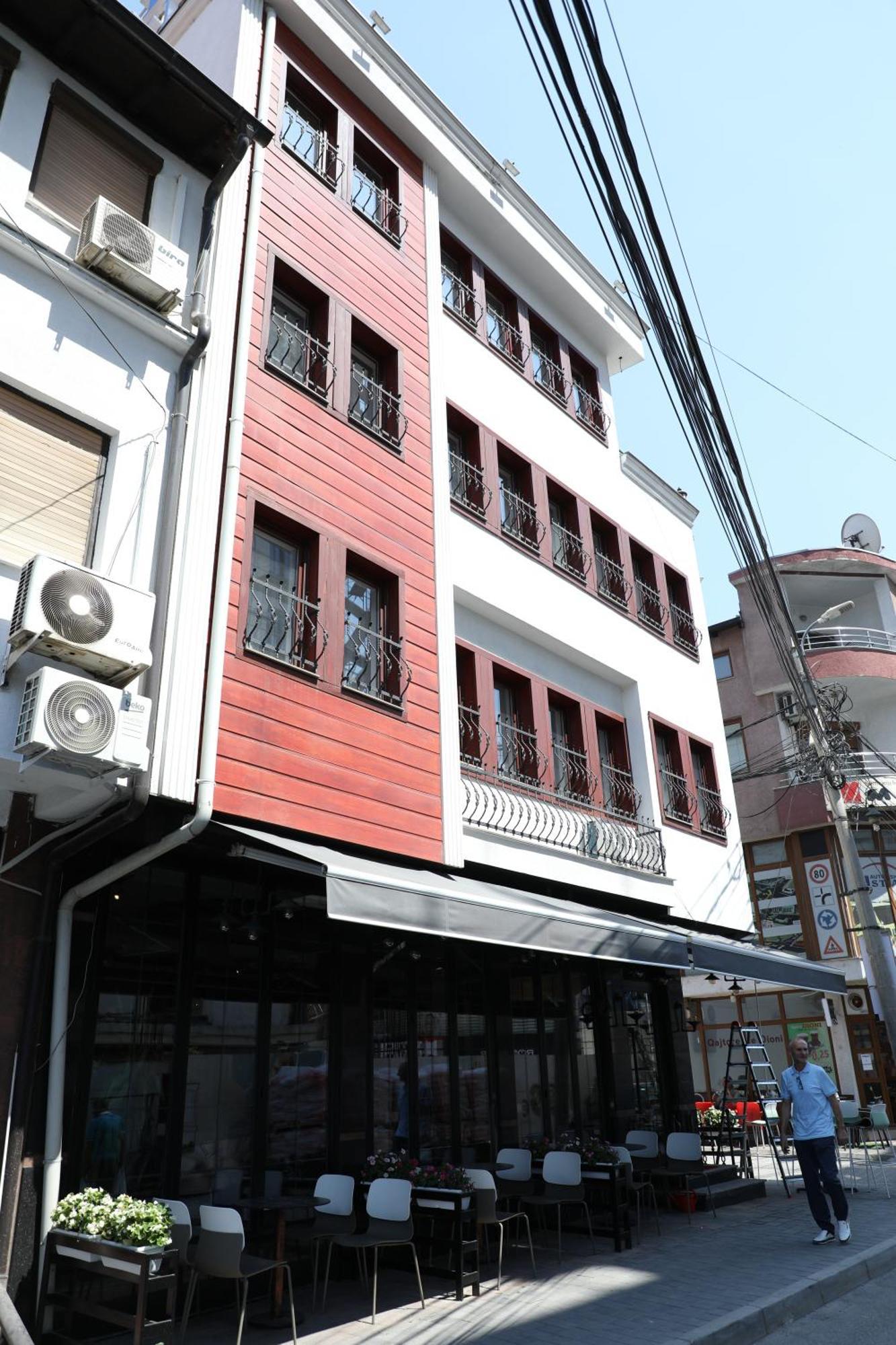 Bruti Hotel Prizren Exteriör bild